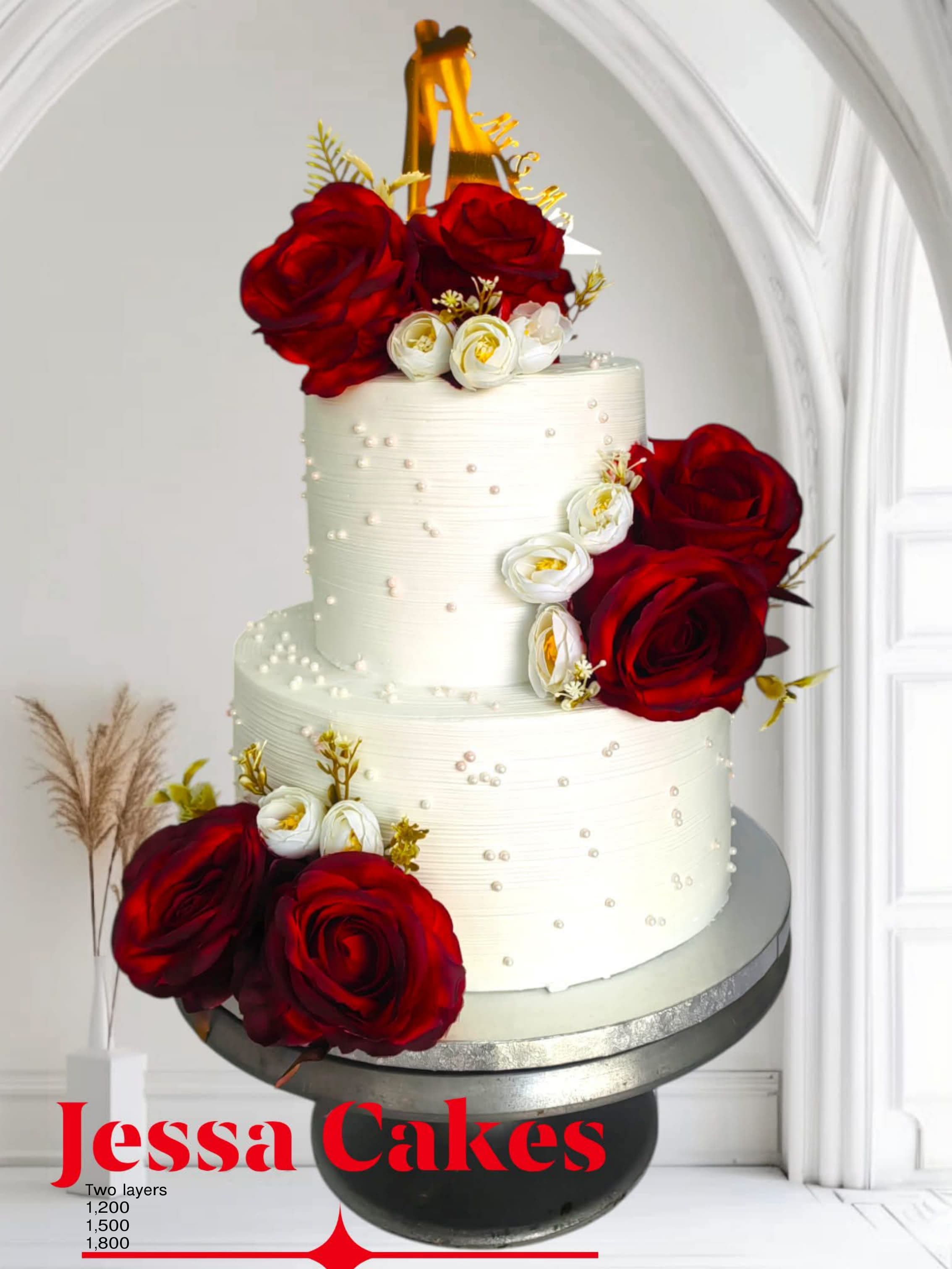 Elegant Red Roses Cake